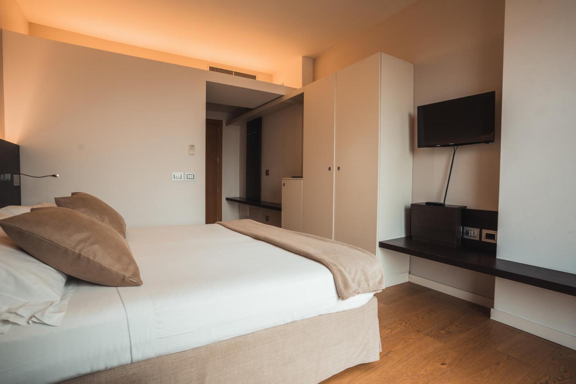Mod 05 Bike Hotel Сандра Екстер'єр фото